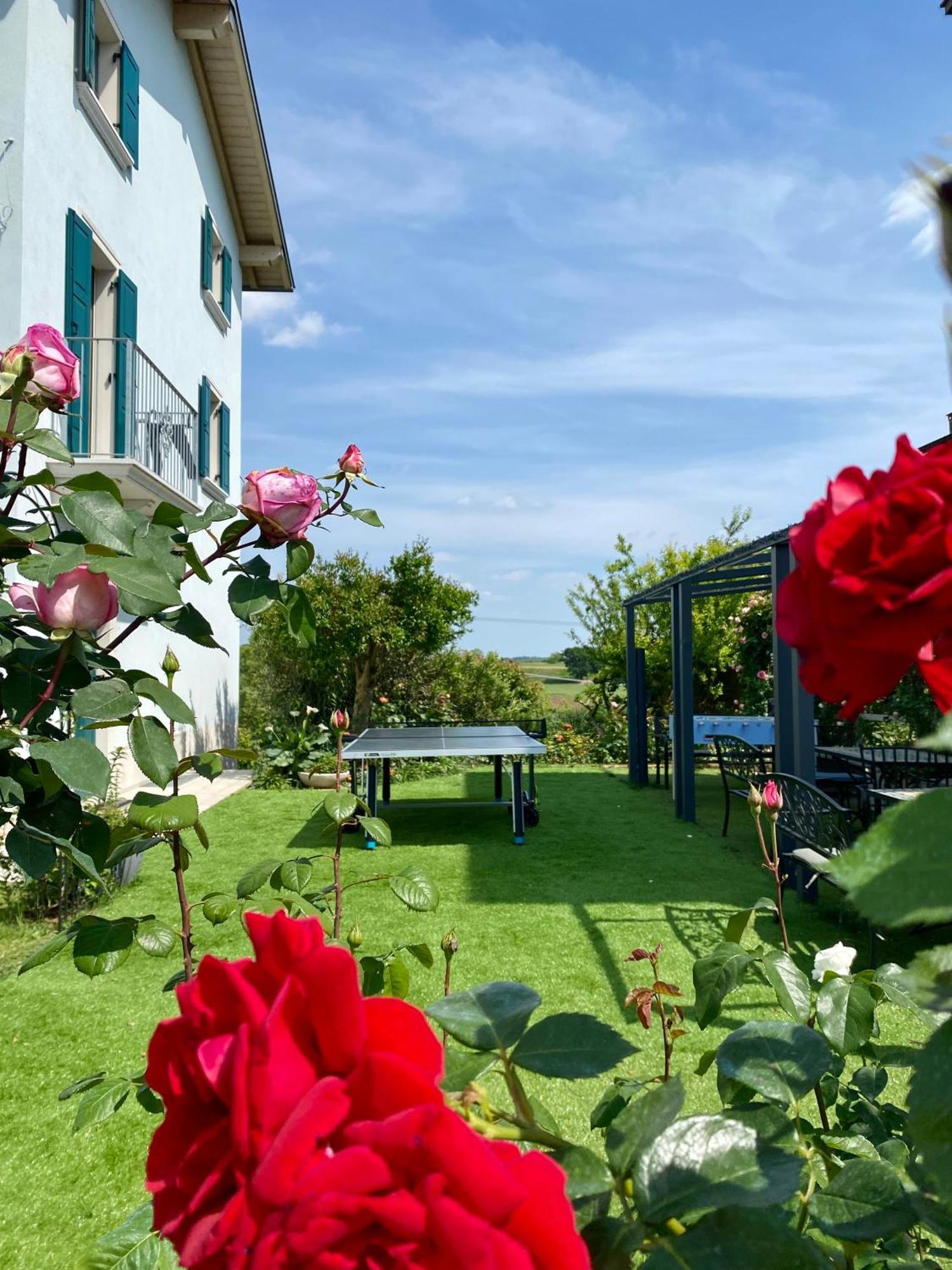 Roseto Holidays Azzurro Cavalcaselle Kültér fotó